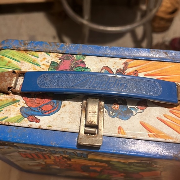 Vintage 1980 Aladdin Spider-Man and The Hulk Metal Lunch Box with Thermos. - Picture 2 of 4
